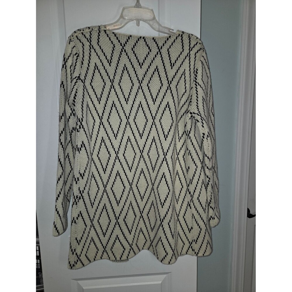 Oliver Cream Diamond Pattern Long Open Front Cardigan Sweater - Picture 10 of 12